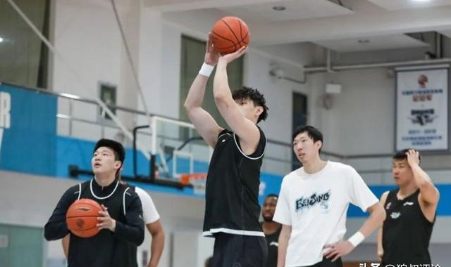 开云官网-CBA最后一轮前瞻：北京深圳争第3 广州北控压哨争12四川或42连败
