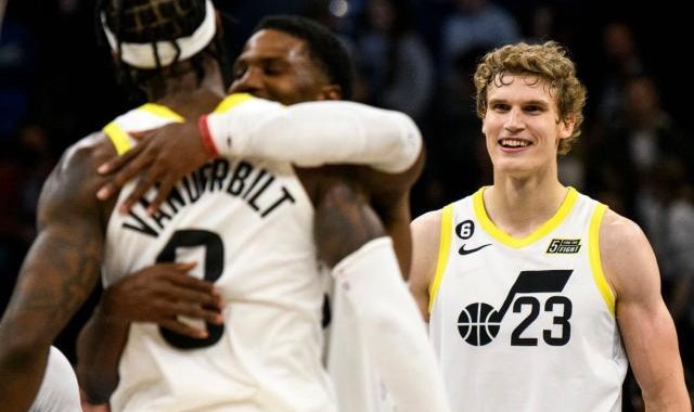 开云下载-连克三大西部劲旅！爵士的重建起点比想象中更高？