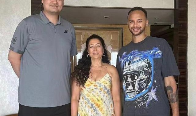 开云下载-官宣！李凯尔正式入籍中国 男篮首位归化球员到来