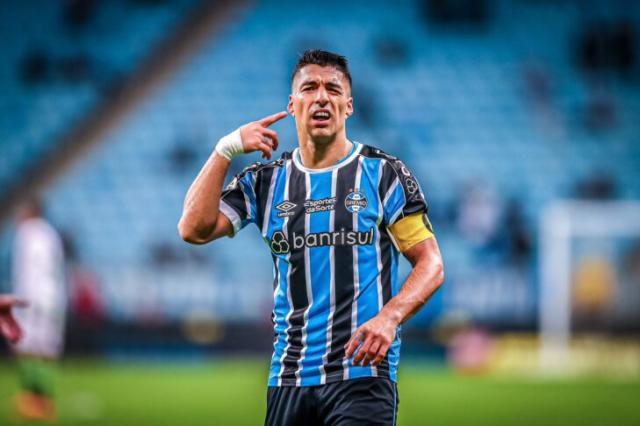 suarez-gremio-1-729x486.jpg
